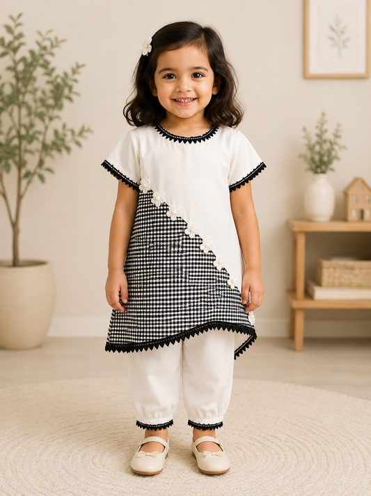Elegant Black & White Checkered Girls 2-Piece Suit